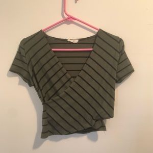 Olive&Black Crop Top